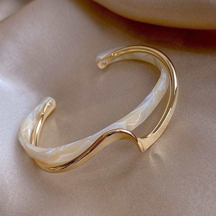 สร้อยข้อมือแผ่นเปลือกหอยสีขาว เครื่องประดับมือโลหะโค้ง, SL02-80