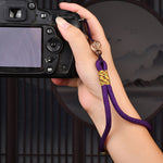สายคล้องข้อมือมือถือถักมือ ลายเมฆมงคล แกะสลัก ป้องกันการสูญหาย พร้อมพวงกุญแจ