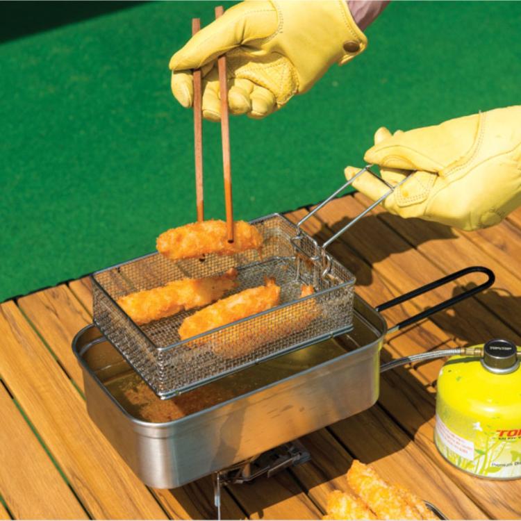 ตะกร้ากรองสแตนเลสพับได้สำหรับทำอาหารกลางแจ้ง COOL CAMP รุ่น CF-LT012 ขนาด 175 x 120 x 50 มม.